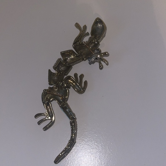 Vintage Lizard Gecko Articulated Pin - Picture 8 of 16